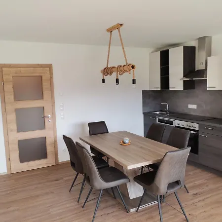 Bergzeit Feriehus *